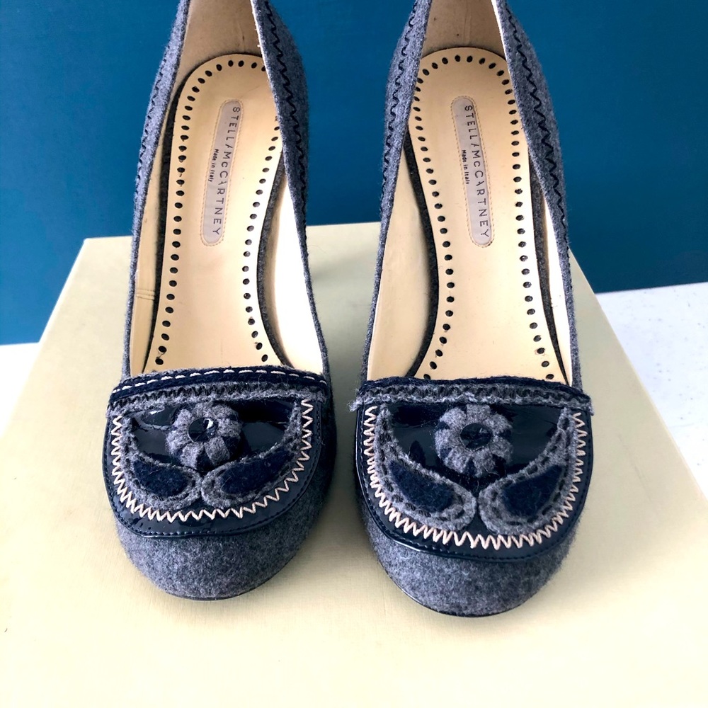 Stella McCartney Navy Heels sz 37